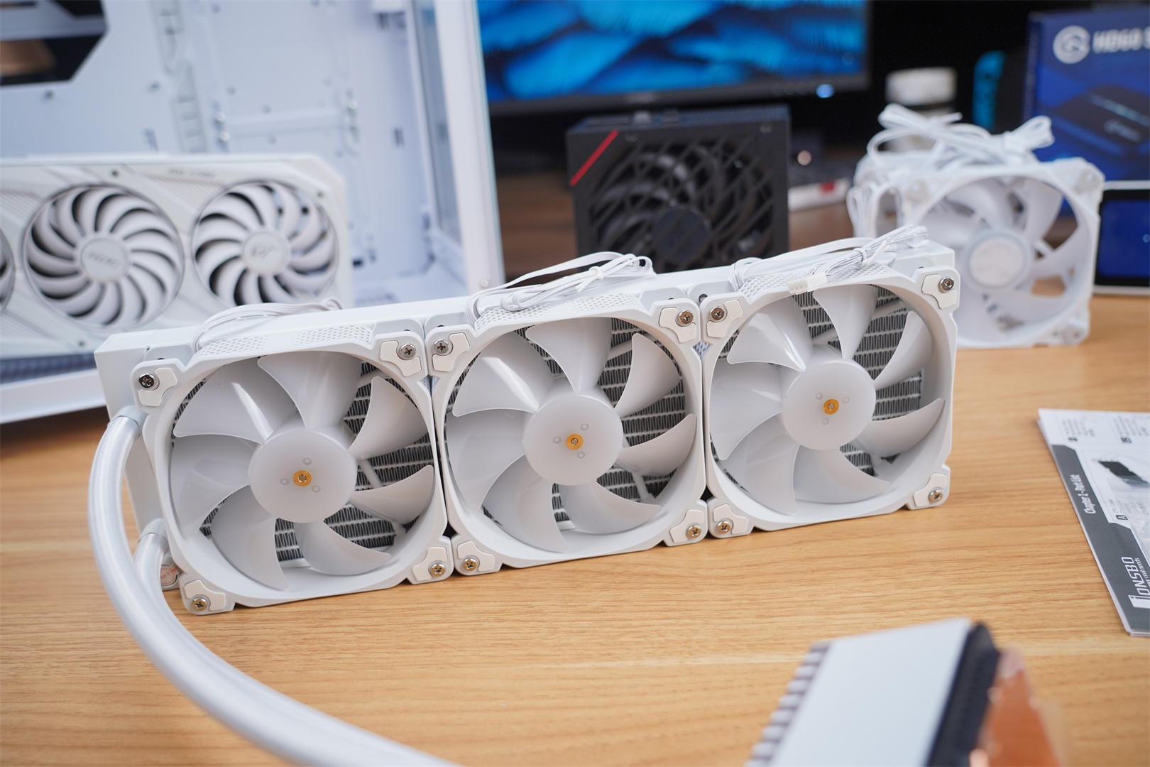 rogz690-a吹雪ddr4,rogz690吹雪d5