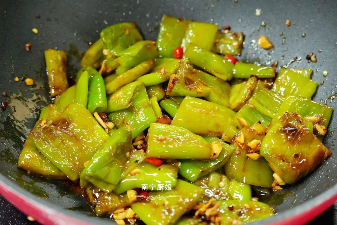 大青椒肉丝怎么炒才好吃又简单,青椒肉丝怎么炒好吃又简单家常