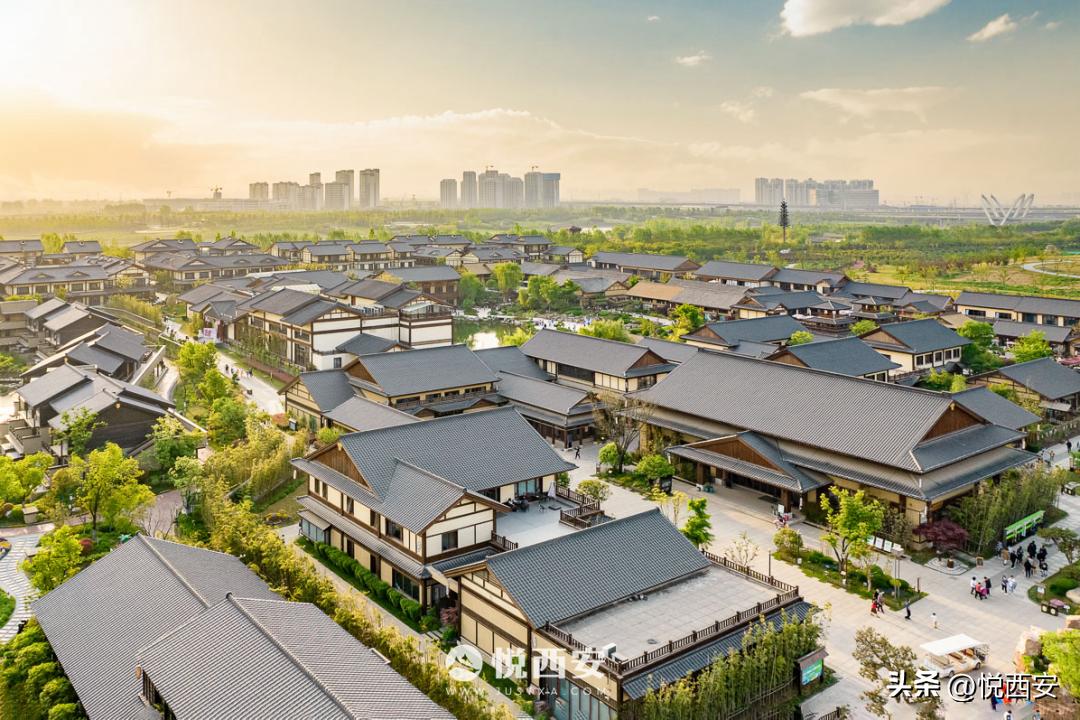 16号线通车+皇冠假日落地，重新解读西安这条新轴线