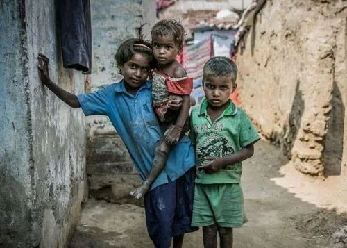 索马里亚丁湾护航工资,索马里小助理一个月工资