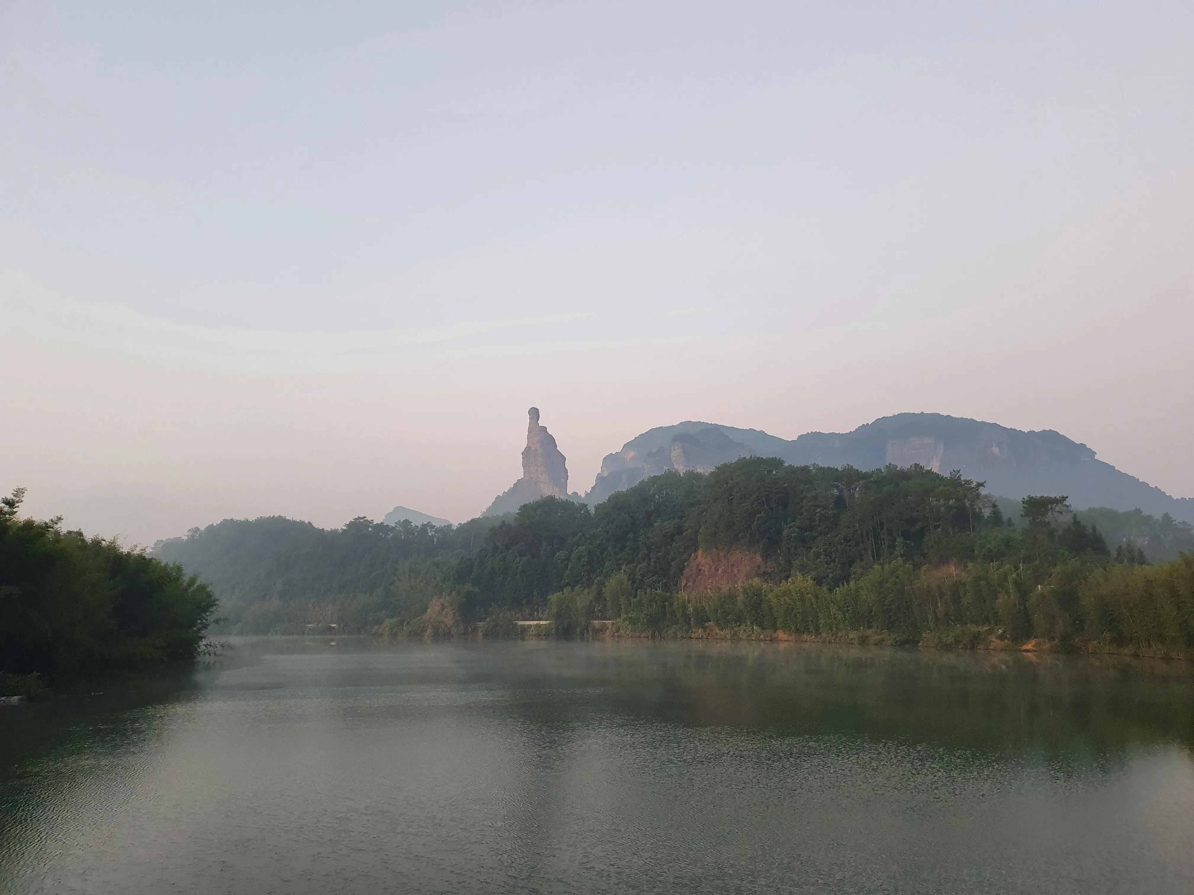 如何轻松游玩丹霞山旅游全攻略,丹霞旅游攻略最新