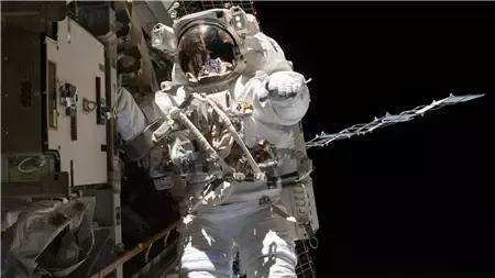 宇航员上一次太空奖励多少钱,宇航员一个月能挣多少钱