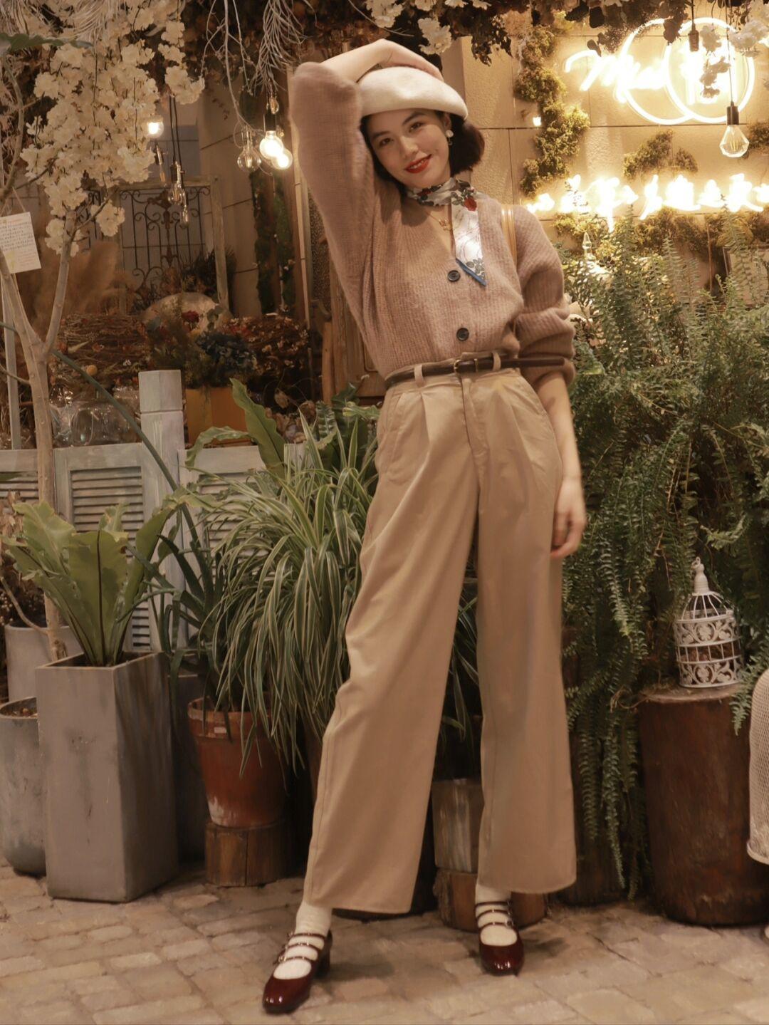 开衫毛衣宽松慵懒风内搭推荐,慵懒大版宽松毛衣开衫怎么搭配