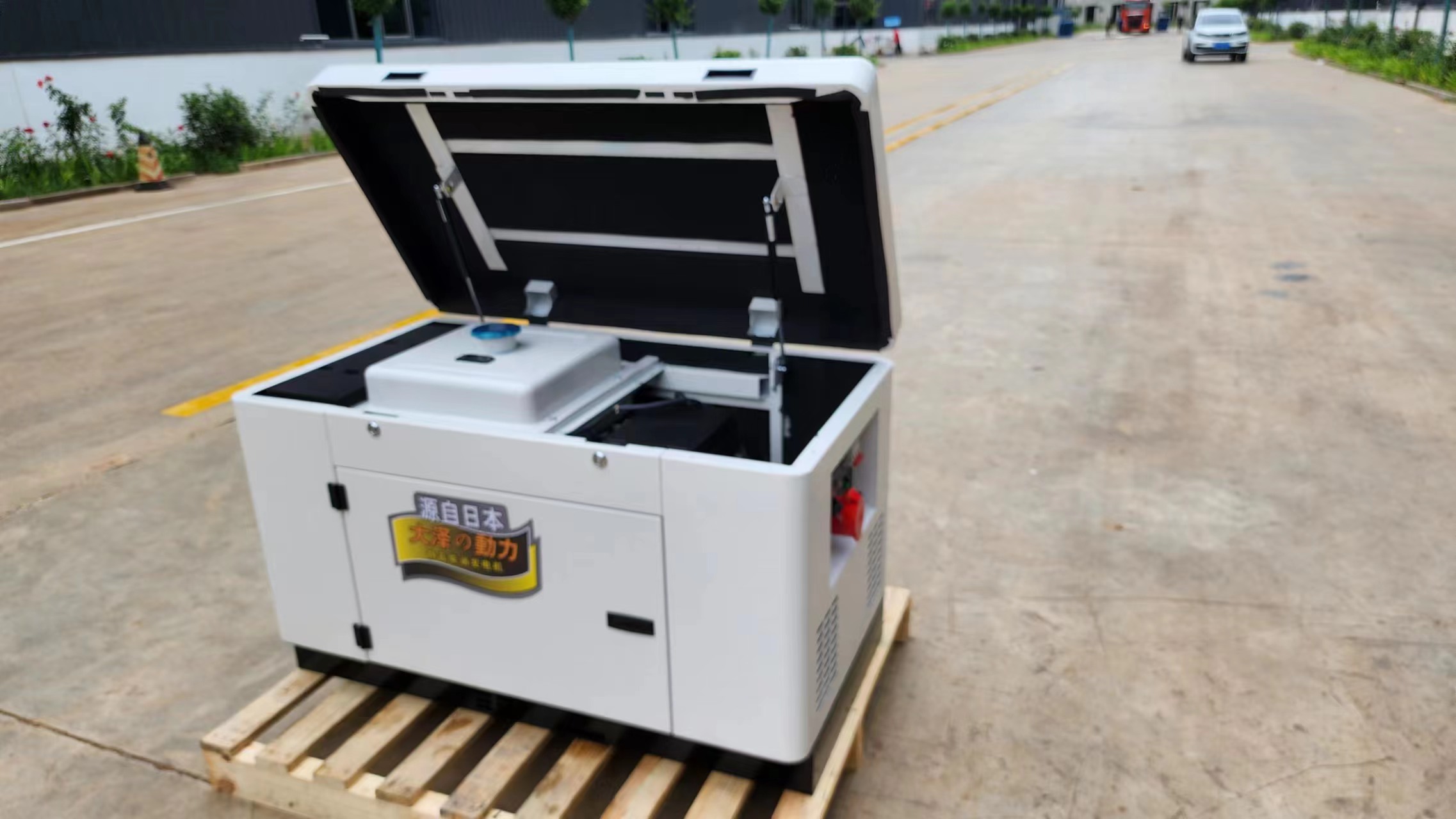 柴油超静音发电机组,箱式静音柴油发电机组