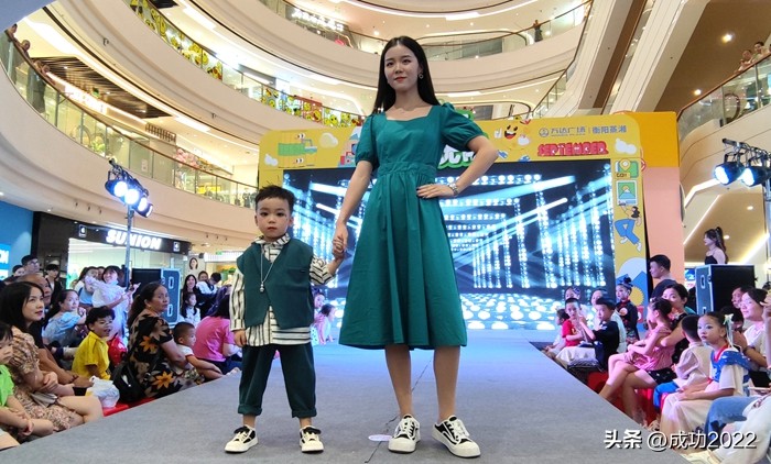 百名萌娃才艺大赛,六岁萌娃才艺展示萌翻全场