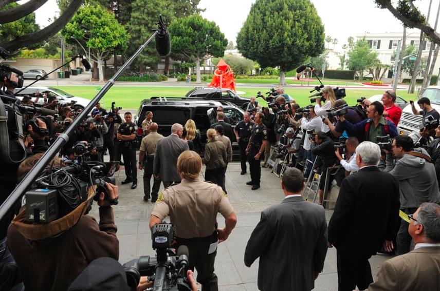 狗仔队违法吗,狗仔队会歪曲事实吗