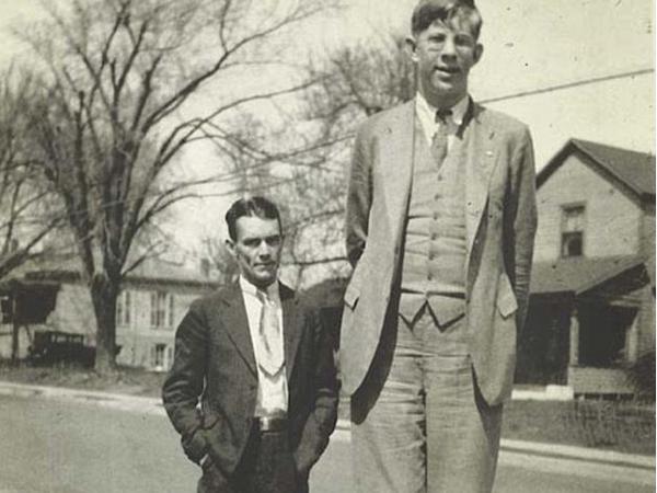 世界身高最高的10个人,盘点世界上最高的人3米61