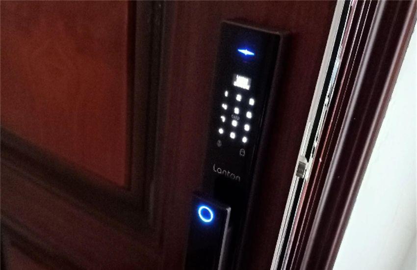 指纹锁是高科技还是智商税,指纹锁靠谱还是机械锁