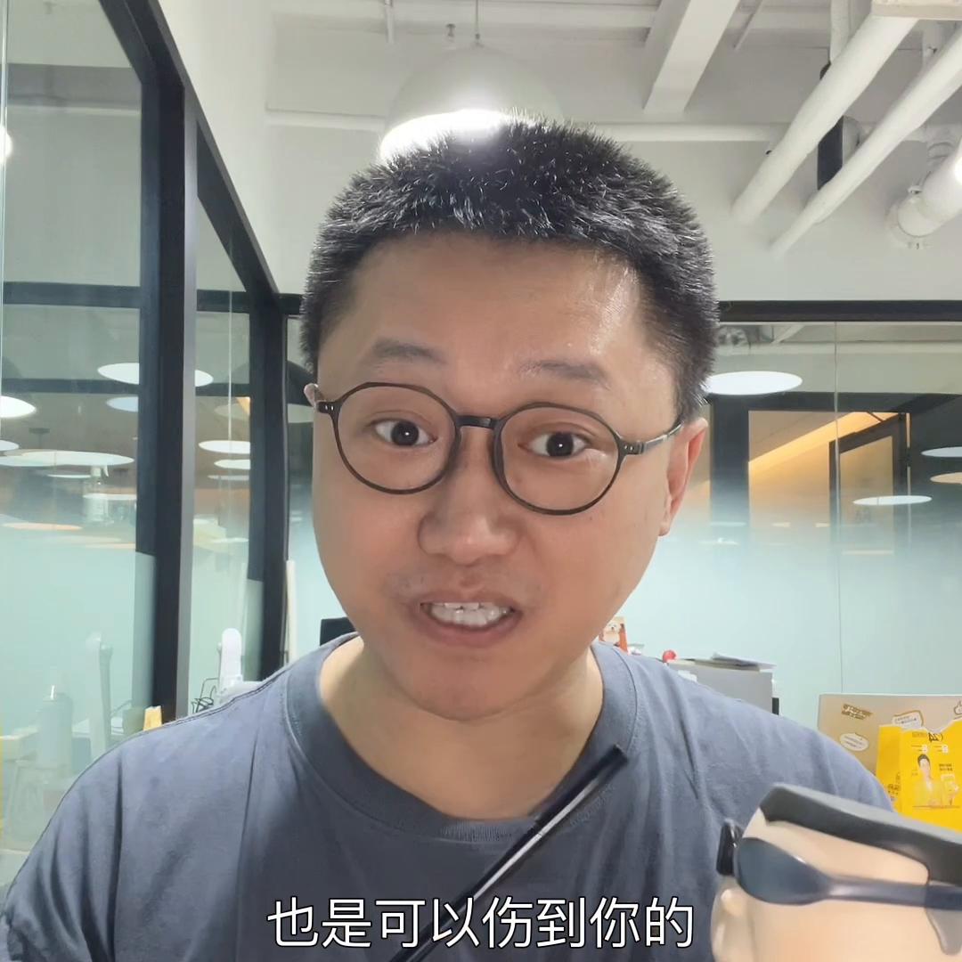 防身合法工具登山棍,车载合法防身工具登山杖