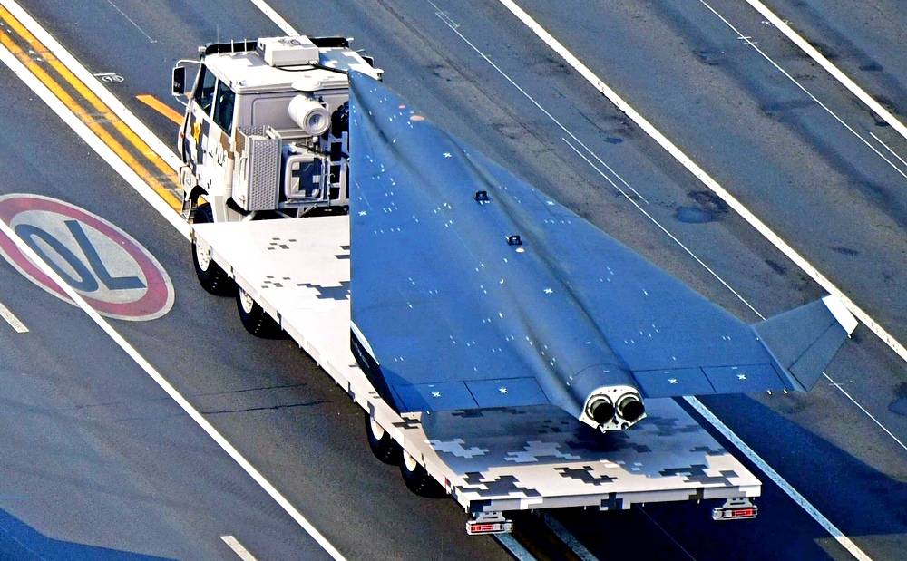 中国航展上的军用无人机,中国航展飞翼无人机