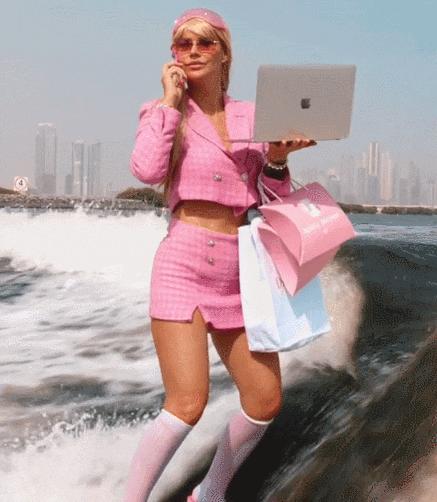 “芭本海默”火遍TikTok，明星网友疯狂整活，连诺兰都不放过？