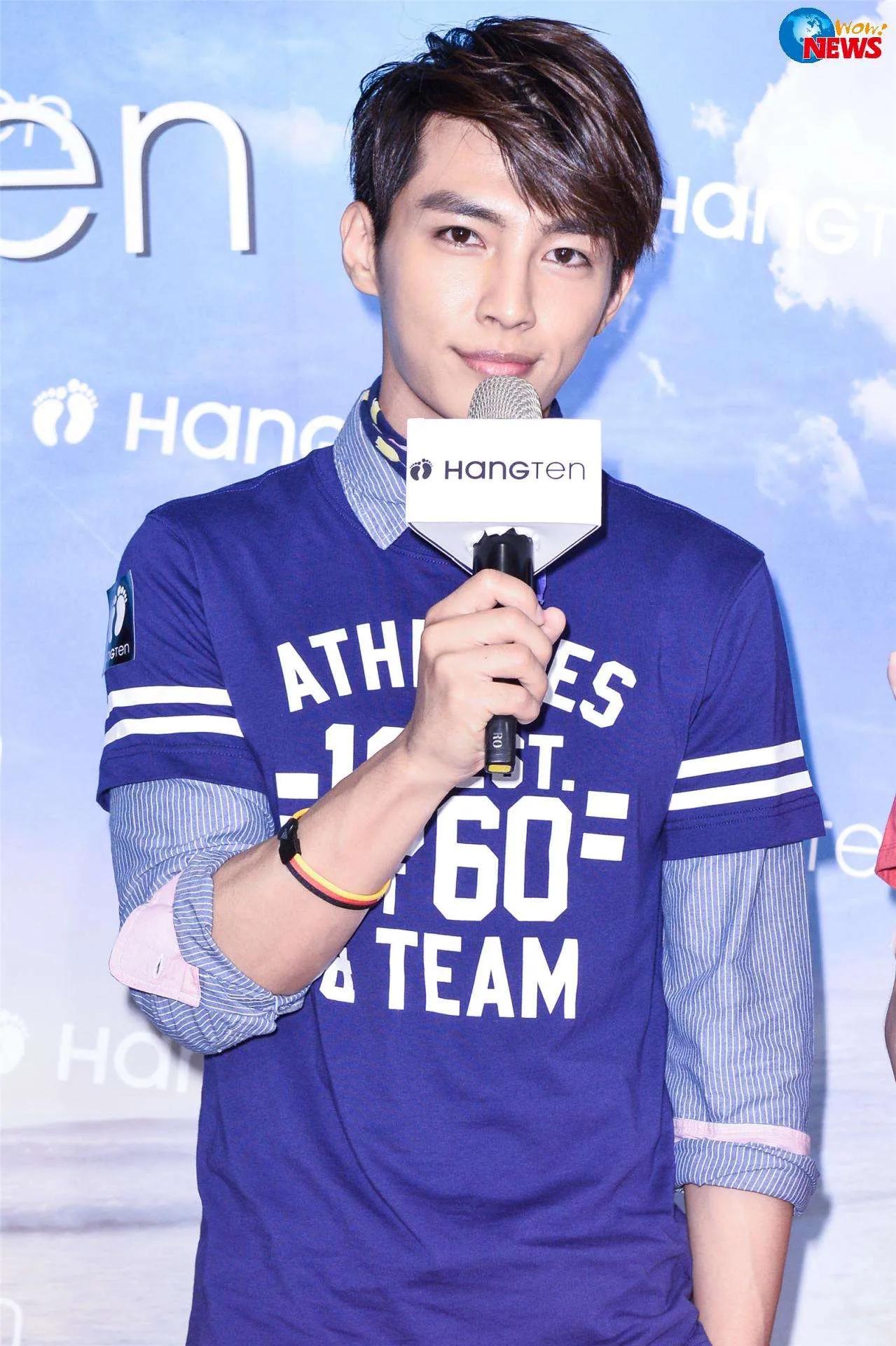 炎亚纶的同性恋风流事：痛并快乐着，看见*裤底**，无法想象！