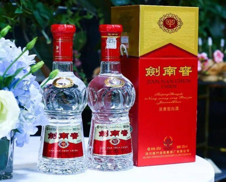 水晶剑南春52度价格430元贵不贵 (水晶剑南春酒值得收藏吗)