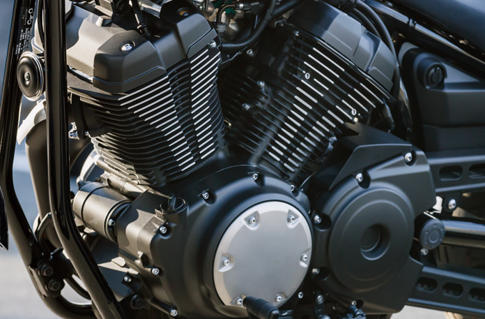 巡航太子雅马哈BOLT950，外观有格调，性能更出众，售价5.29万