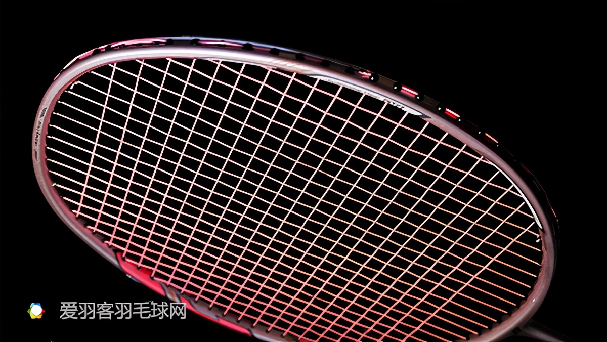 李宁高颜值的羽毛球拍推荐,羽毛球拍推荐100元高颜值