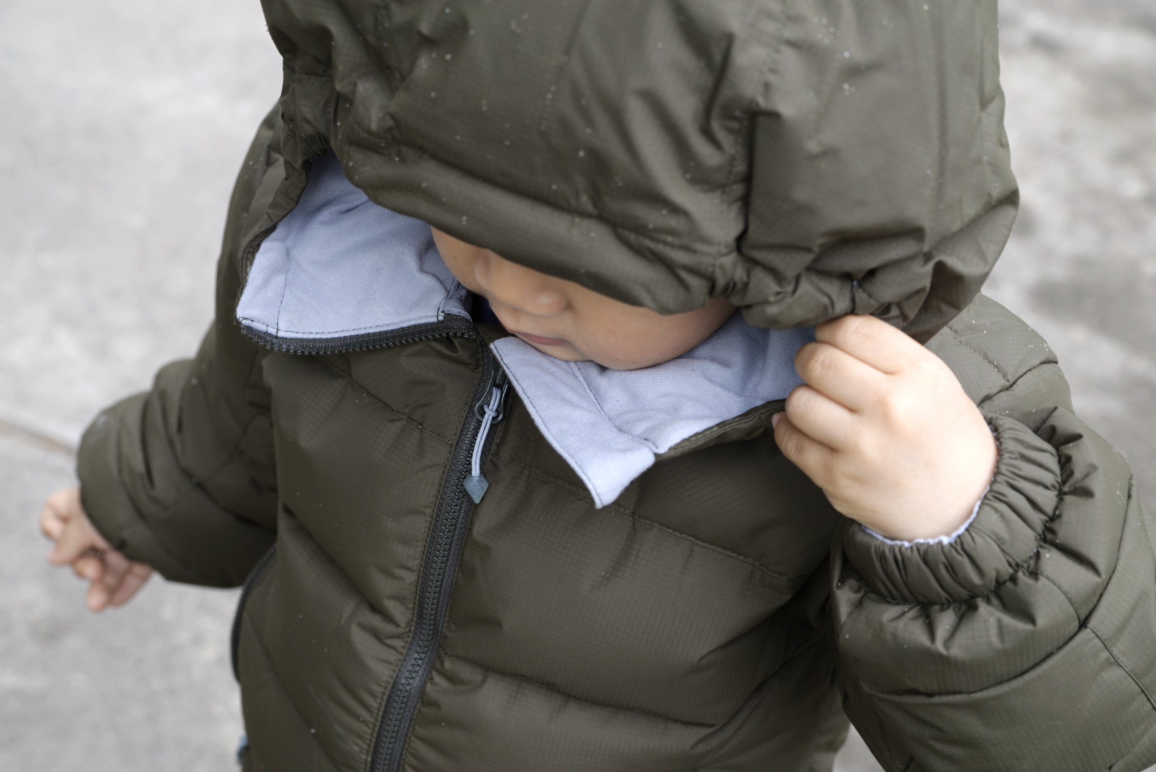 国产跟黑冰一个档次羽绒服,国货之光轻薄羽绒