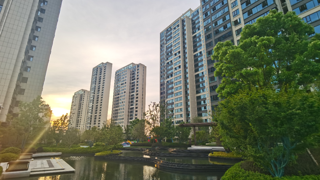 购房小技巧:如何看破一二手房产广告套路和实地看房