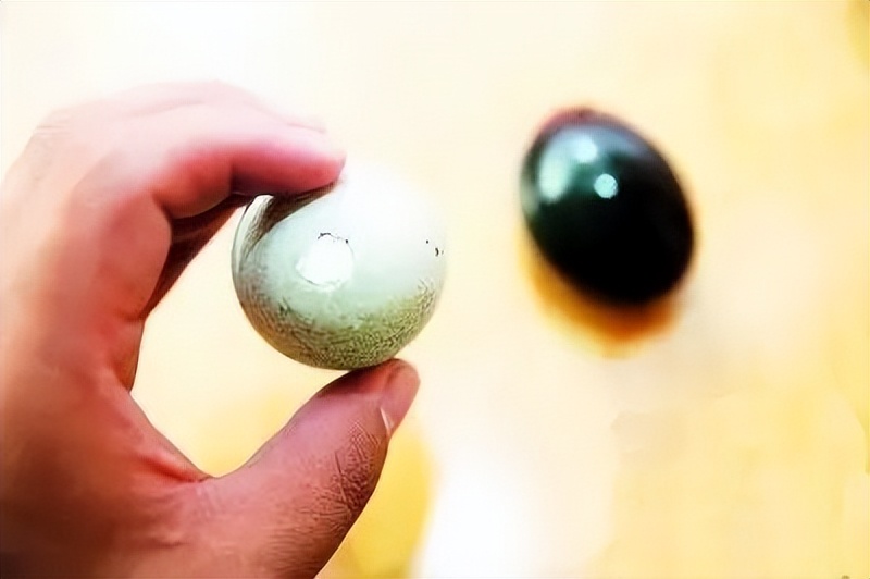 松花蛋内幕,松花蛋的名称怎么来的