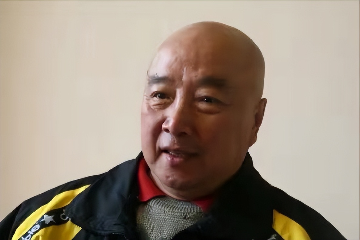 1982年的少林寺中于海演的是谁,新少林寺方丈扮演者于海还活着吗