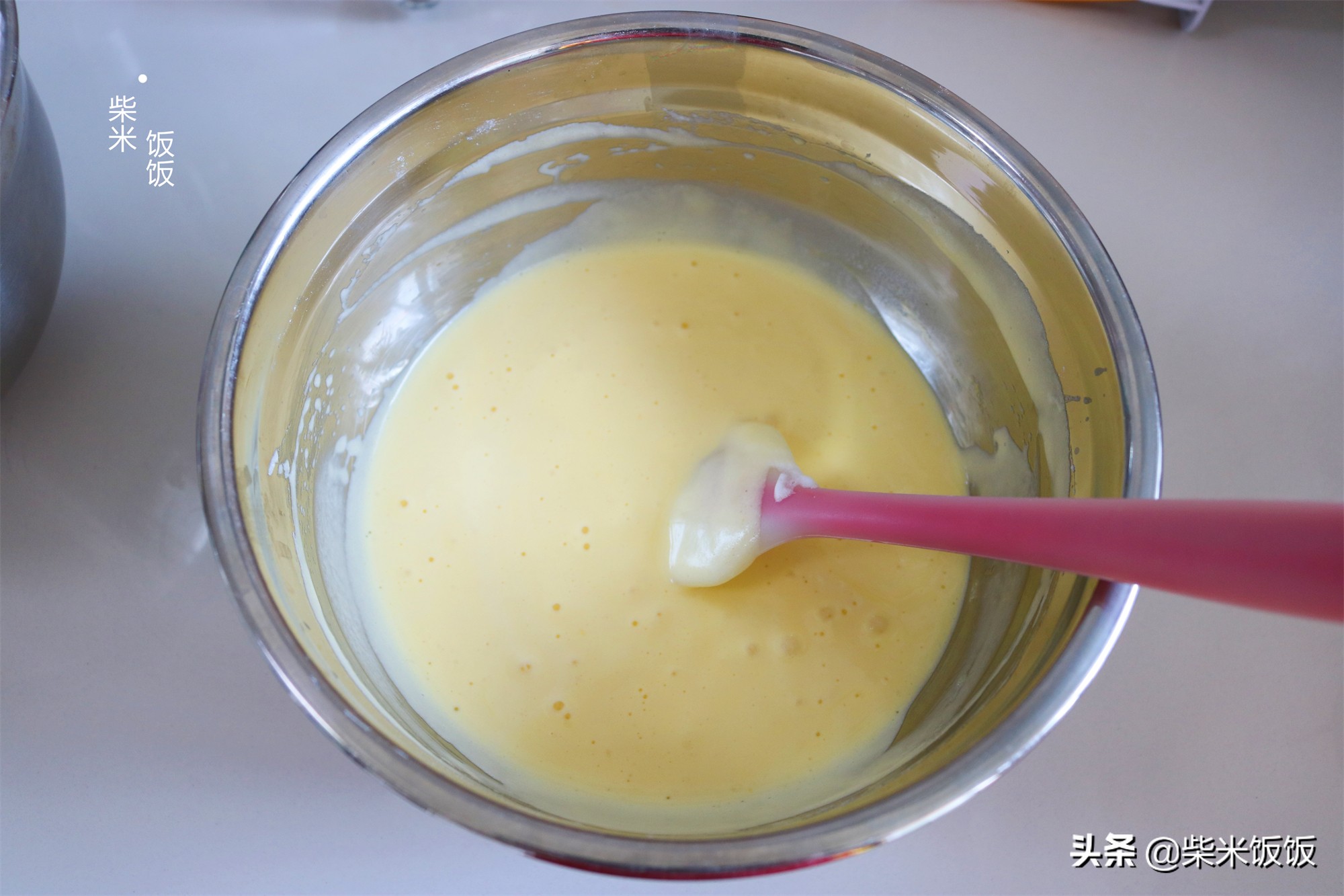 蛋糕蓬松不回缩的诀窍,烤箱做蛋糕防止蛋糕回缩的办法