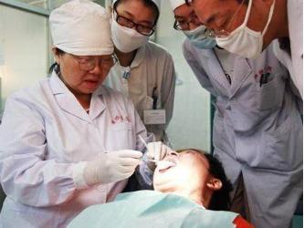 小伙一天吃五六包槟榔导致死亡,28岁小伙一天五六包槟榔