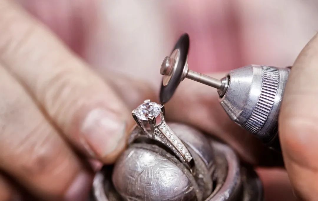 现在买钻石有必要吗,钻石有没有必要买贵的买好的