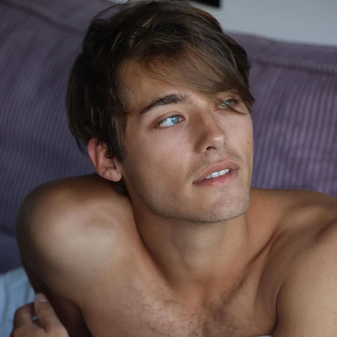 本杰明科特,希尔顿本杰明科特安格