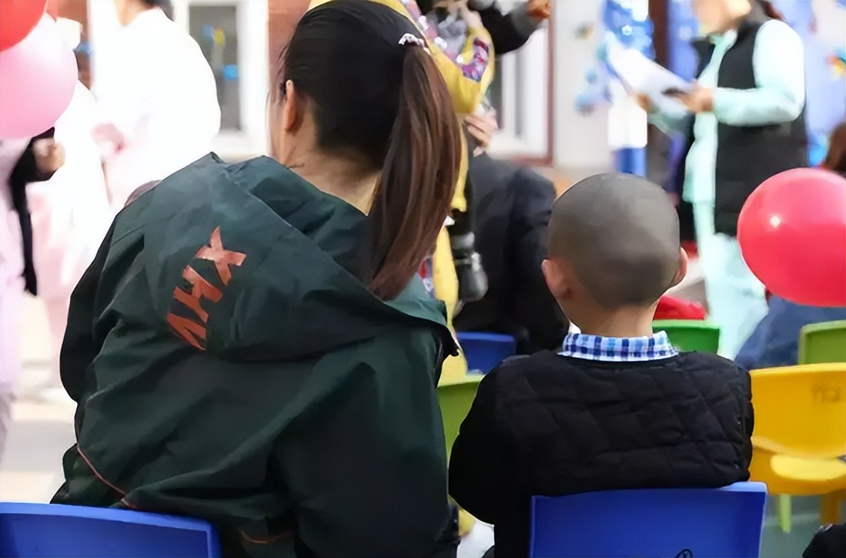 孩子3岁不会说话是自闭症吗,孩子3岁还不会说话会是哑巴吗