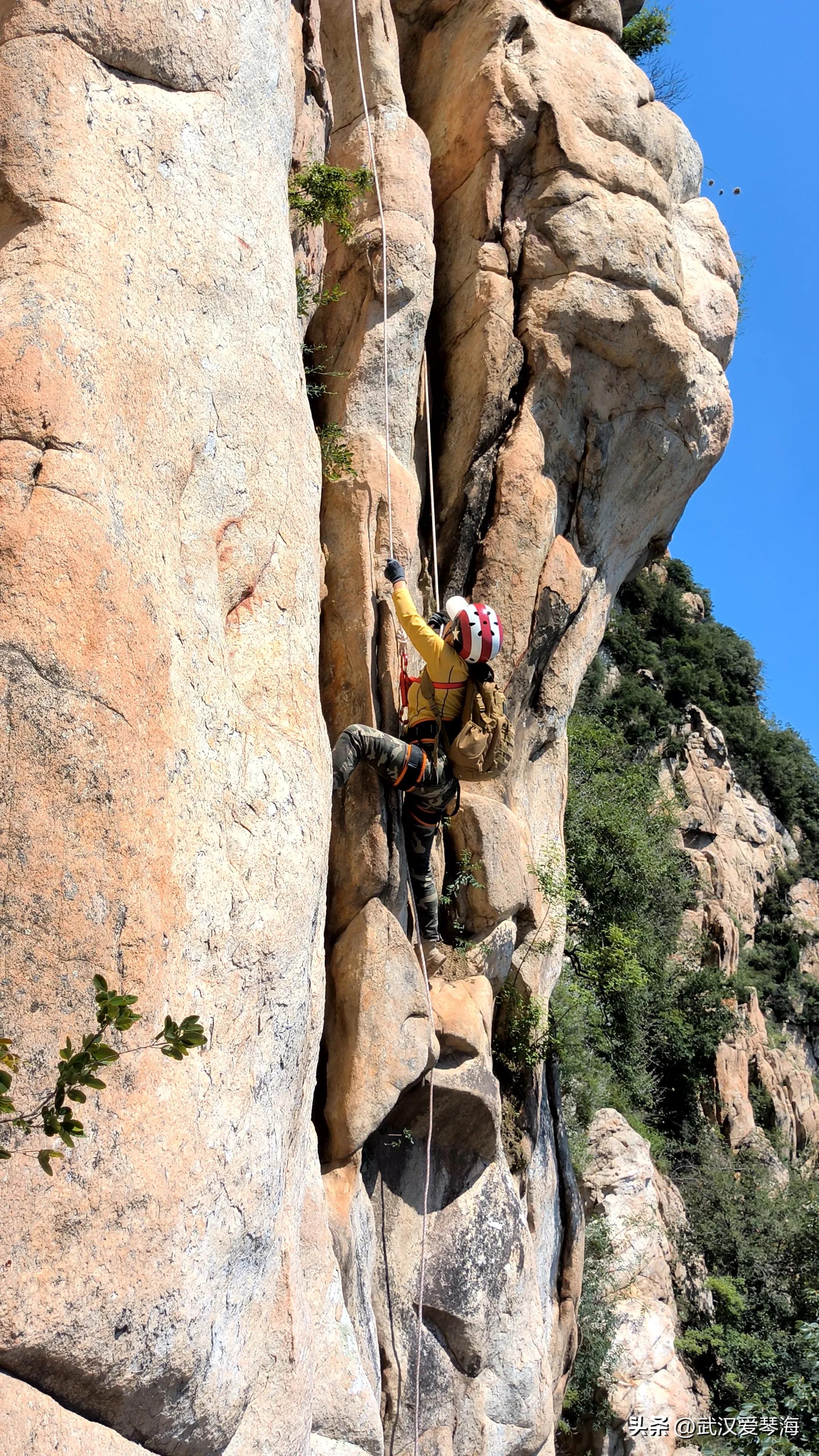 嵩山鱼道鱼脊线全景,嵩山虎头崖攀爬