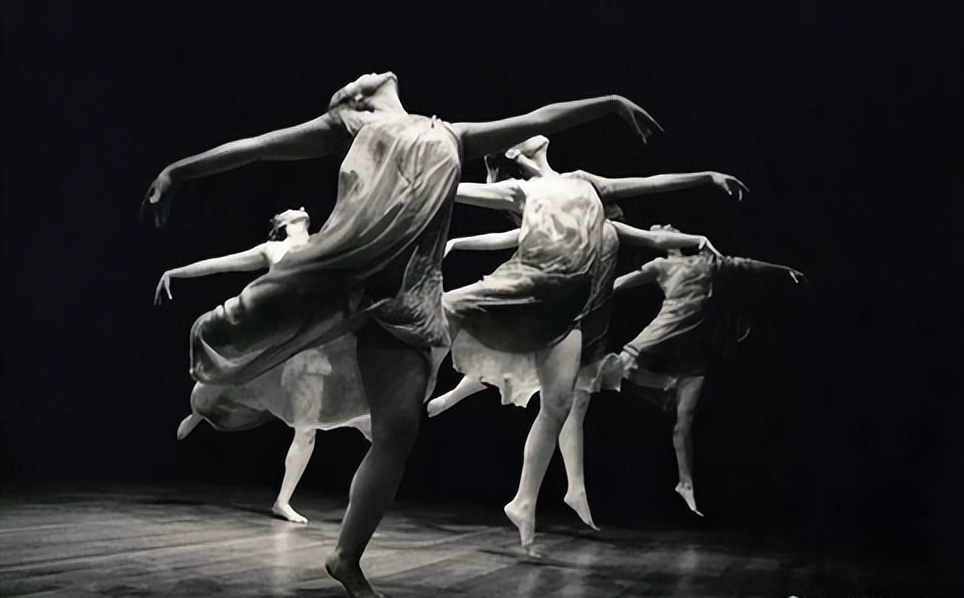 印度古典舞蹈的审美特征,中国印度舞蹈对比