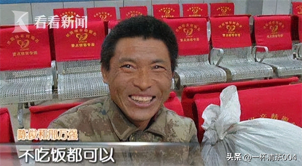 为什么火车卧铺这么难买,火车硬座为什么如此便宜