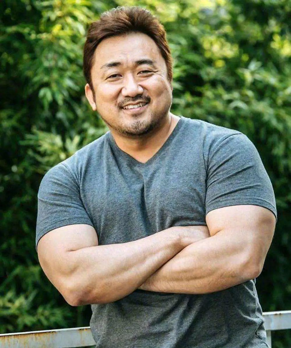 让韩国四分之一人口走进影院,这个比哈尔滨张谦蛋更狠的男人来了