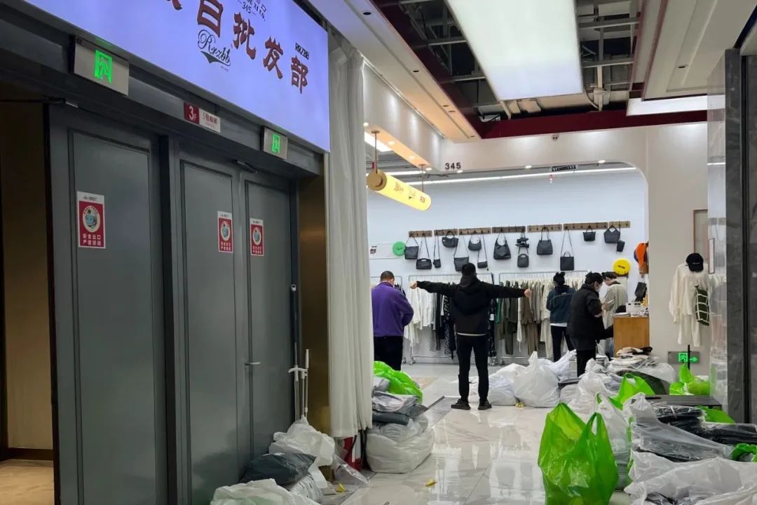 三天卖1000万！“最卷”市场老板：开单到手软，每天像在“印钞票”