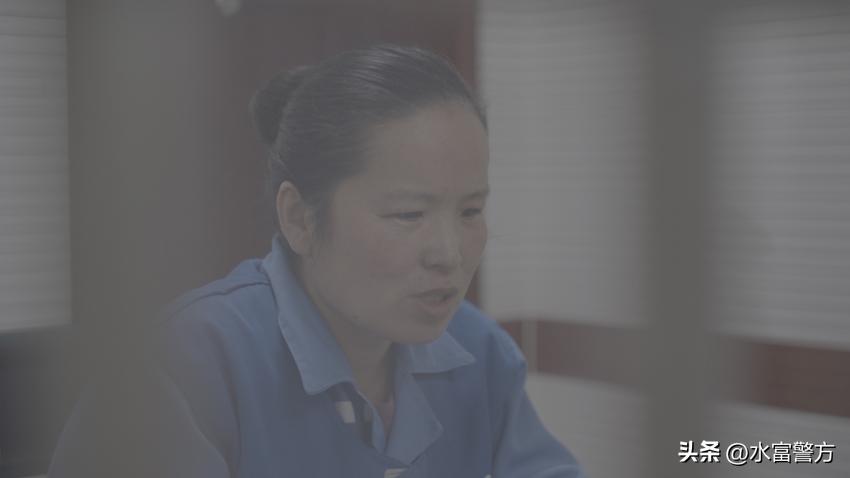 抱着“师父”画像不许人碰，大肆为境外“师父”敛财……他们，为何如此疯迷？