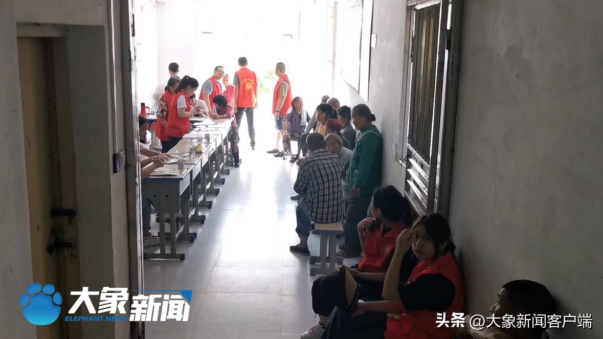 万州大暴雨爆发山洪,万州暴雨致山洪