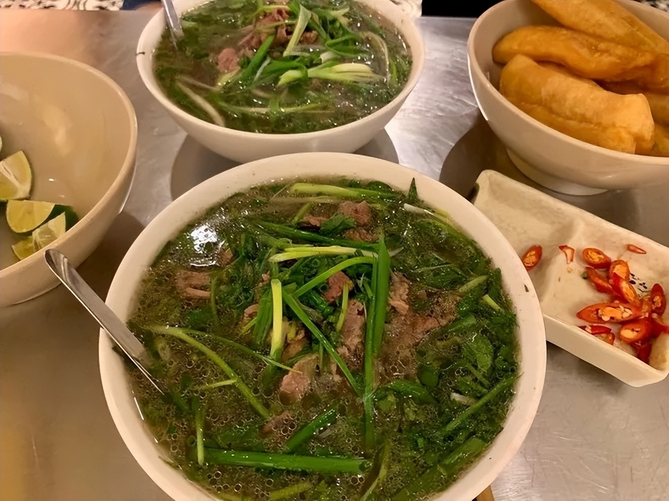 越南奥巴马米粉店,越南早餐米粉店