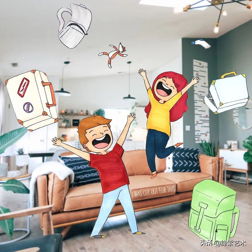 太甜蜜了，小情侣用卡通卡片人物，记录亲密旅行时刻