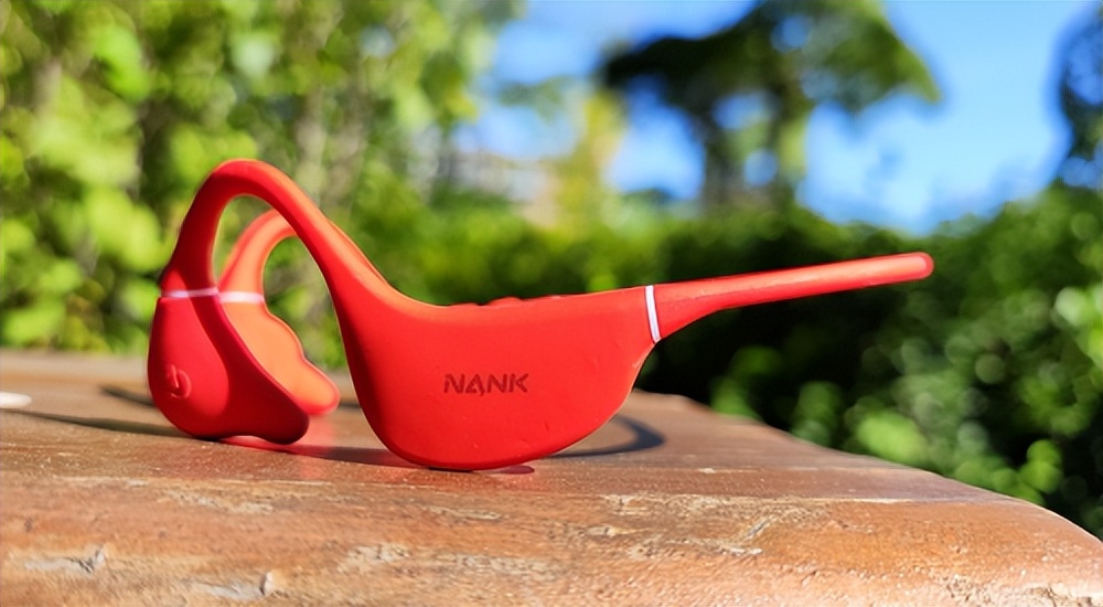 跑步戴哪个牌子蓝牙耳机不容易掉,什么样的跑步蓝牙耳机最实用