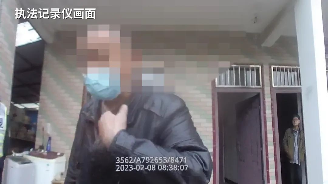 工地无故辞退农民工还不支付工资,工地主动离职与辞退