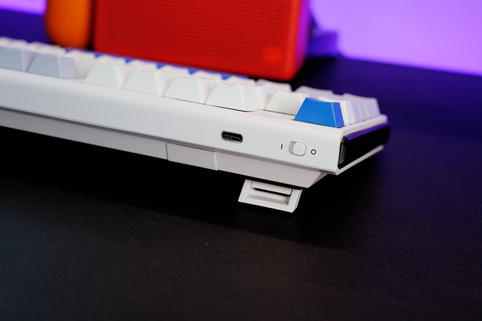 杜伽银轴红轴机械键盘测评,杜伽k620w机械键盘