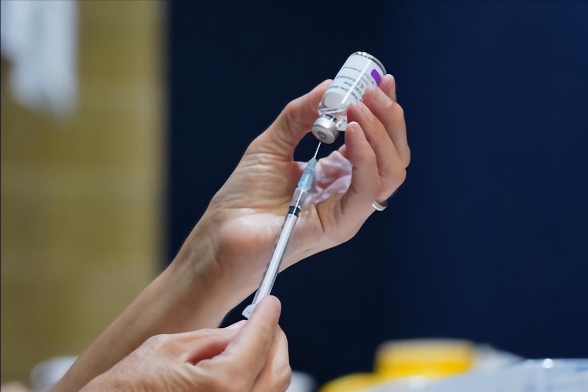 跟男朋友接触皮肤会变好吗,男人得了梅毒的征兆会不会传染