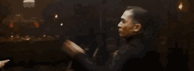 刘嘉玲与梁朝伟恩爱合照穿小香风,刘嘉玲梁朝伟红毯动图