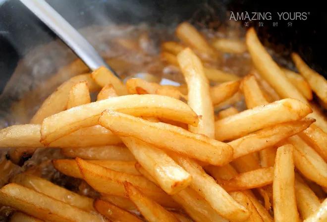 脖子痤疮反复长是什么原因,脖子长疮症状