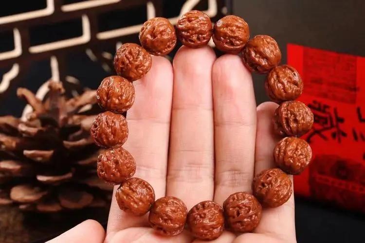 小核桃手串大约盘多长时间能包浆,小核桃手串如何快速包浆