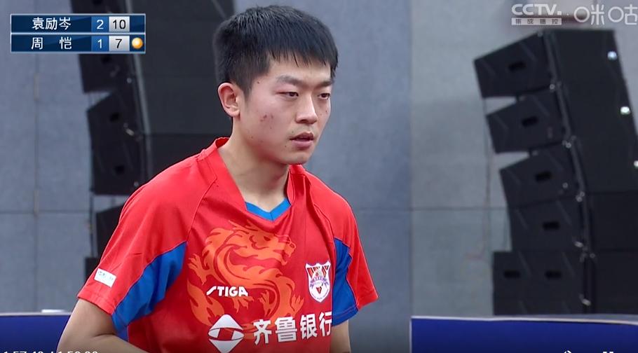 马龙圆梦了刘国梁亲自颁奖,马龙圆梦世乒赛