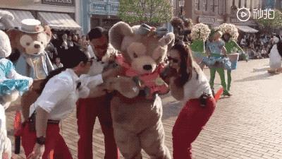 迪士尼玲娜贝儿为什么成为顶流,迪士尼玲娜贝儿充钱概率