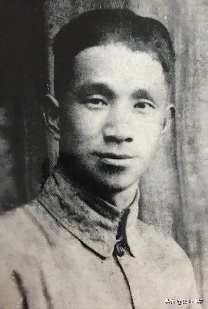 南昌起义后，粟裕一会当连长、一会当指导员，后3年成为红军师长