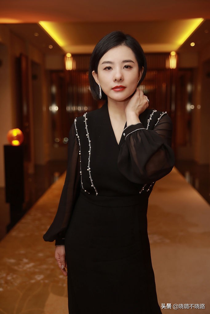 长相土气怎么改善蒜头鼻,鼻子塌是鼻骨缺失么