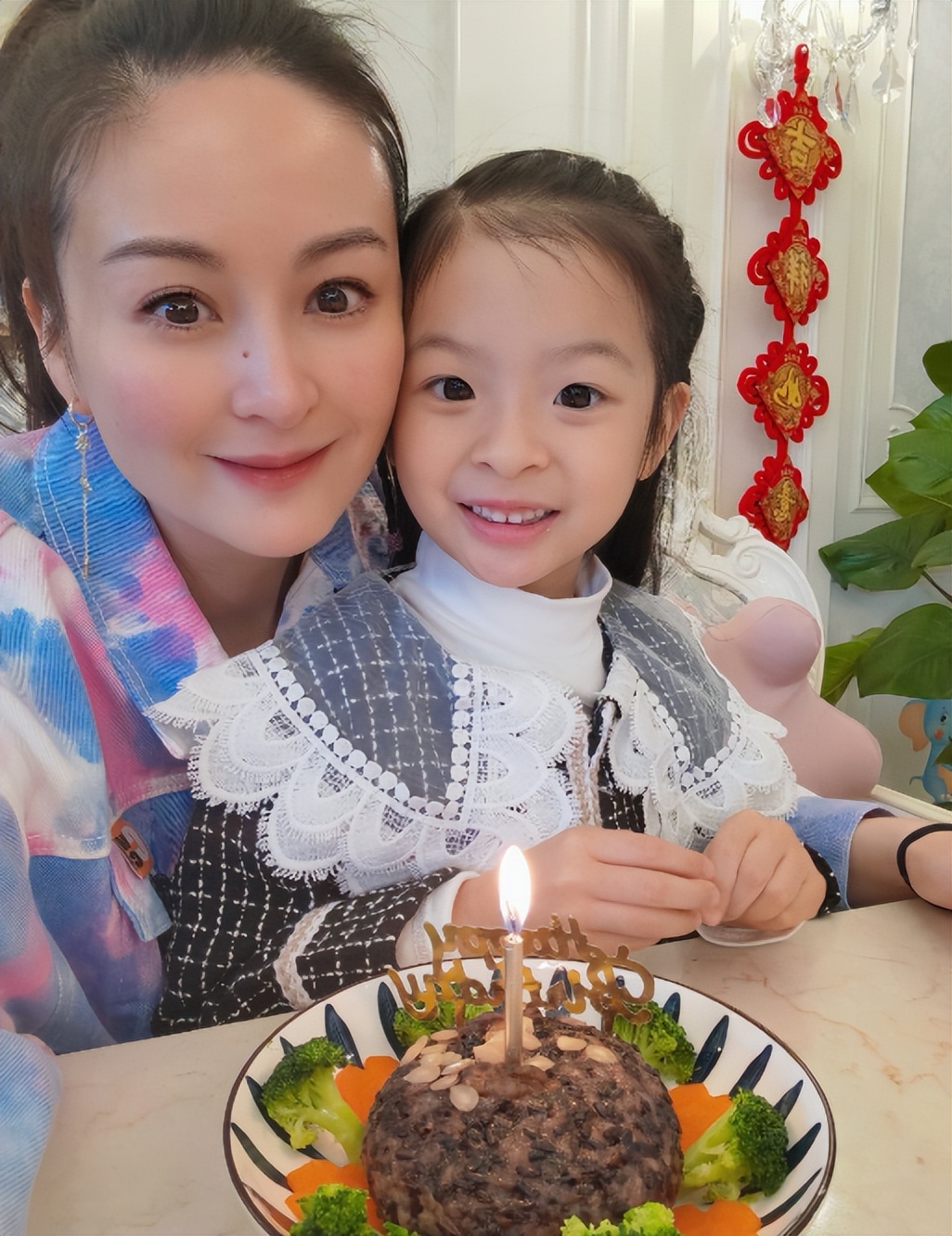 40岁戴娇倩生活近照,41岁戴娇倩近照