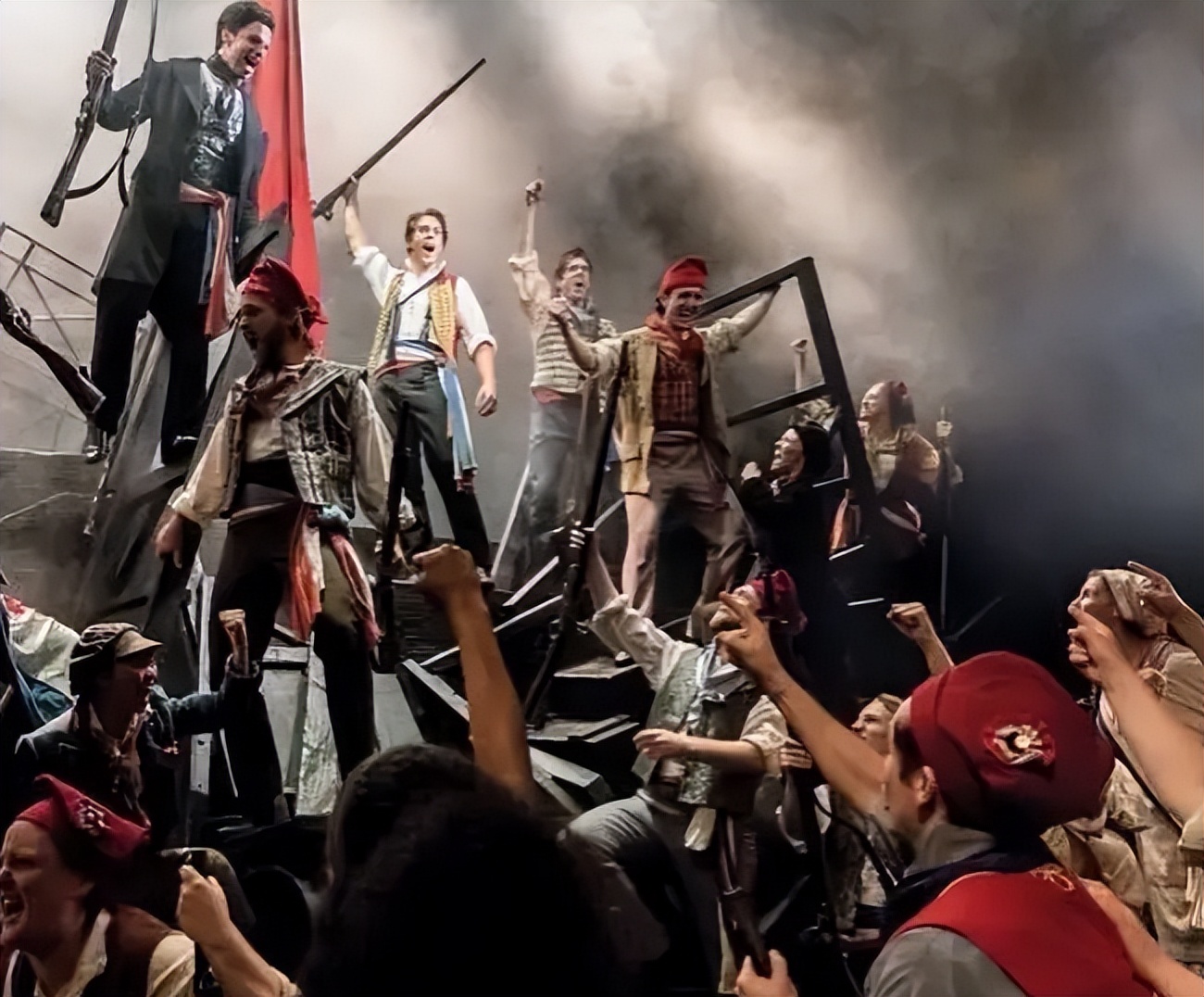 伦敦人适应了新的君主之后，歌剧院背后的赞助机制，是否发生变化